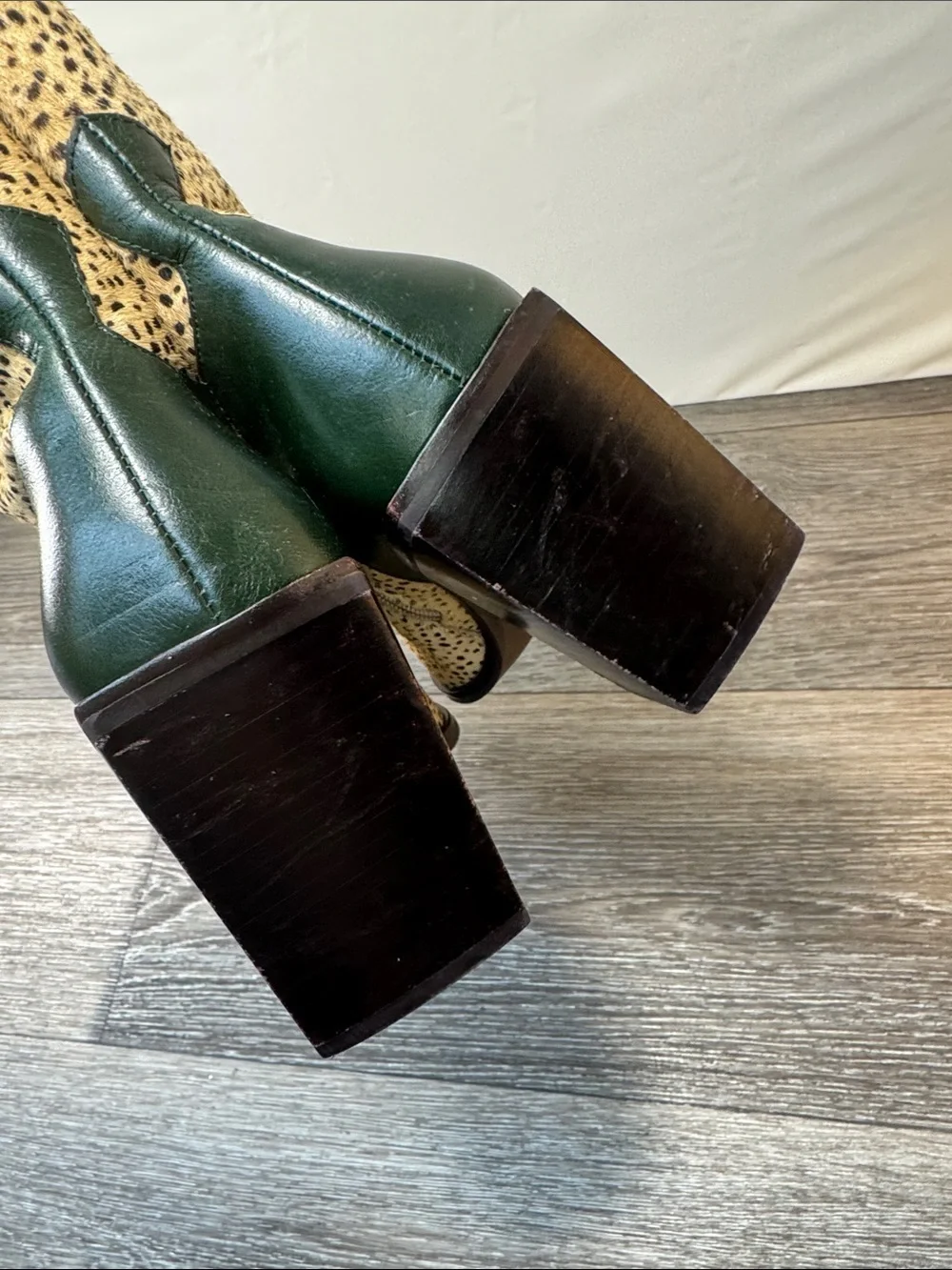 Jeffrey Campbell Tan Spotted Ankle heeled boots woman’s SZ 9 (j269)